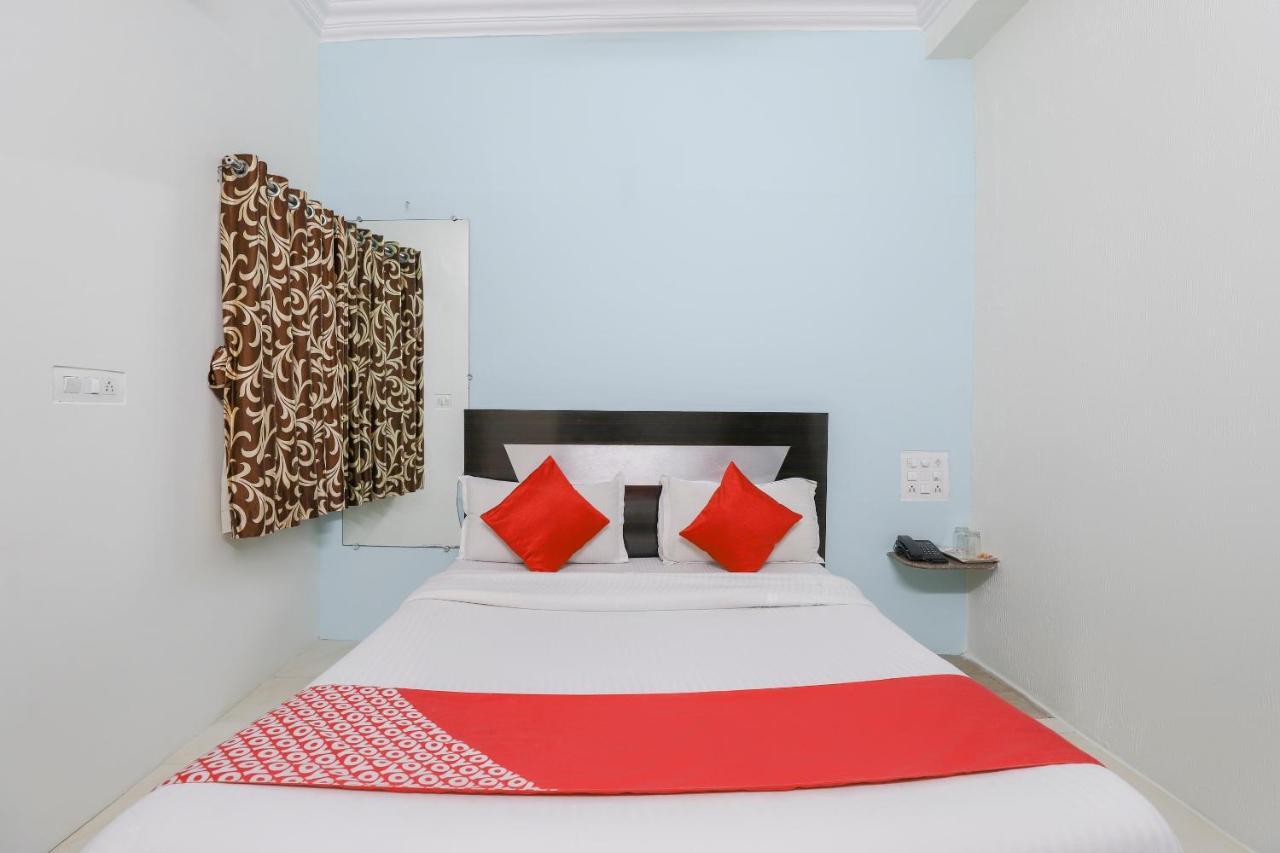 Hotel Jasmine Ahmedabad Eksteriør bilde