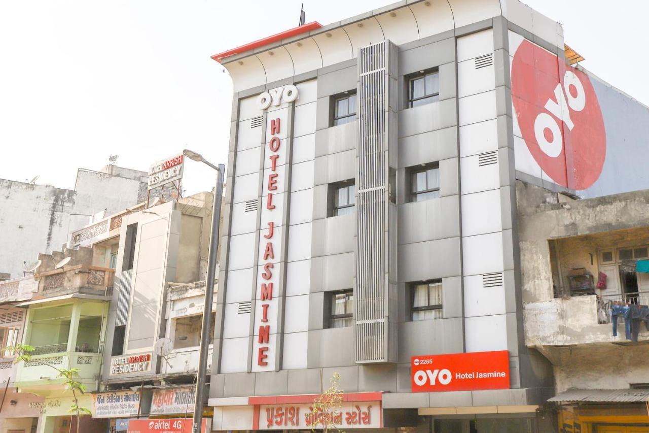 Hotel Jasmine Ahmedabad Eksteriør bilde