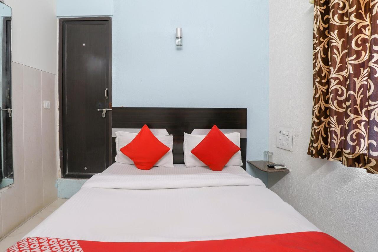 Hotel Jasmine Ahmedabad Eksteriør bilde