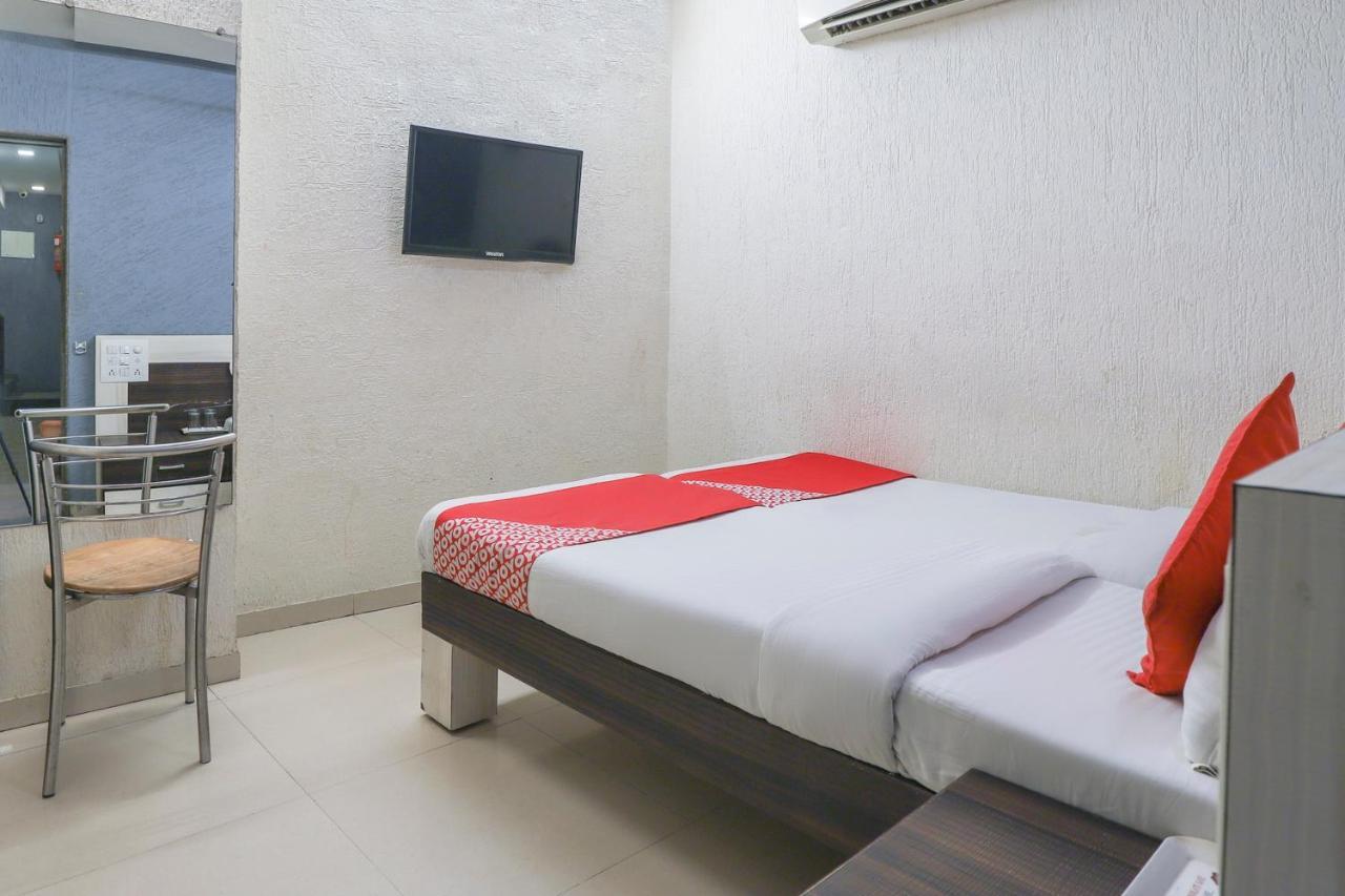 Hotel Jasmine Ahmedabad Eksteriør bilde