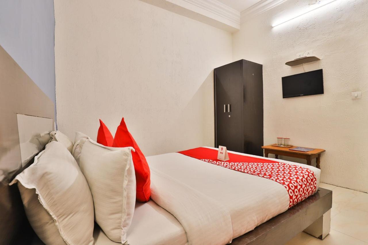 Hotel Jasmine Ahmedabad Eksteriør bilde