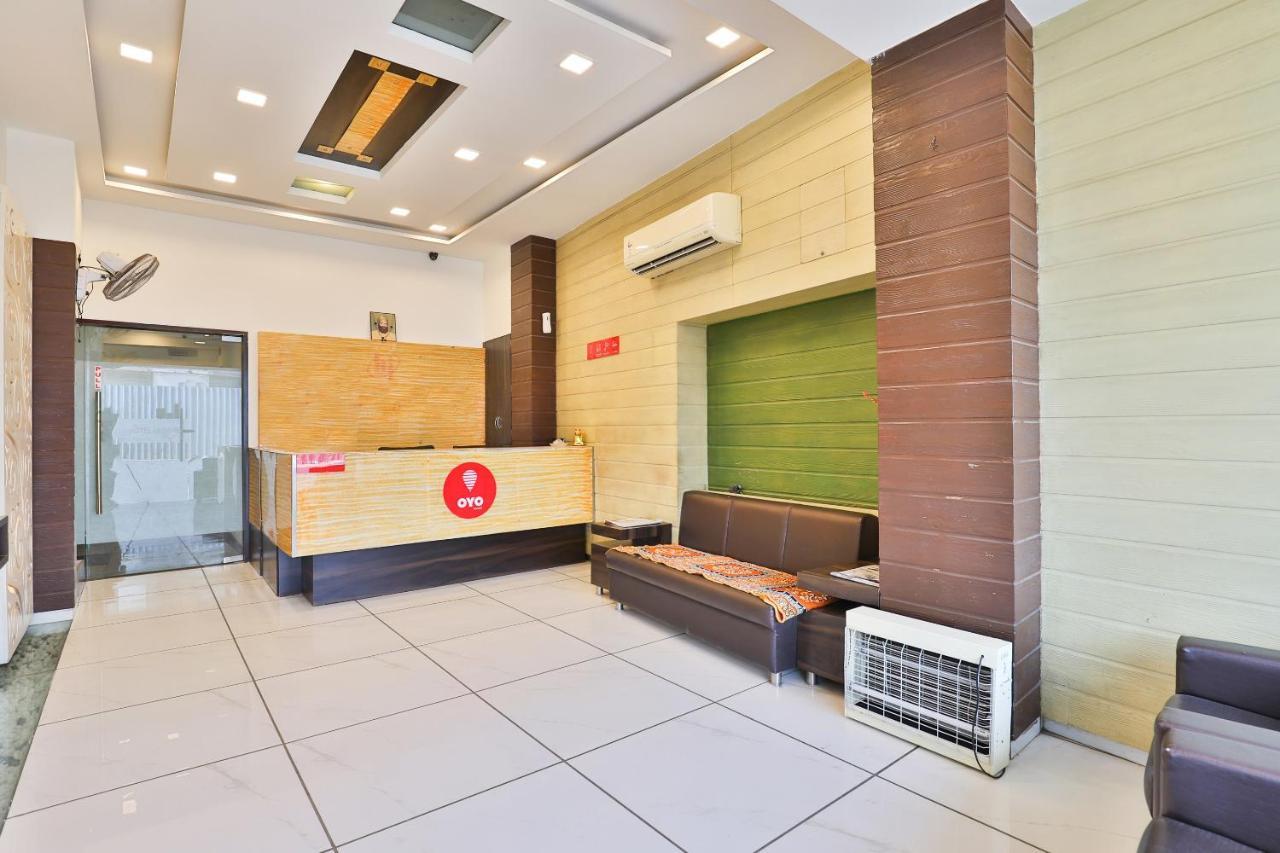 Hotel Jasmine Ahmedabad Eksteriør bilde