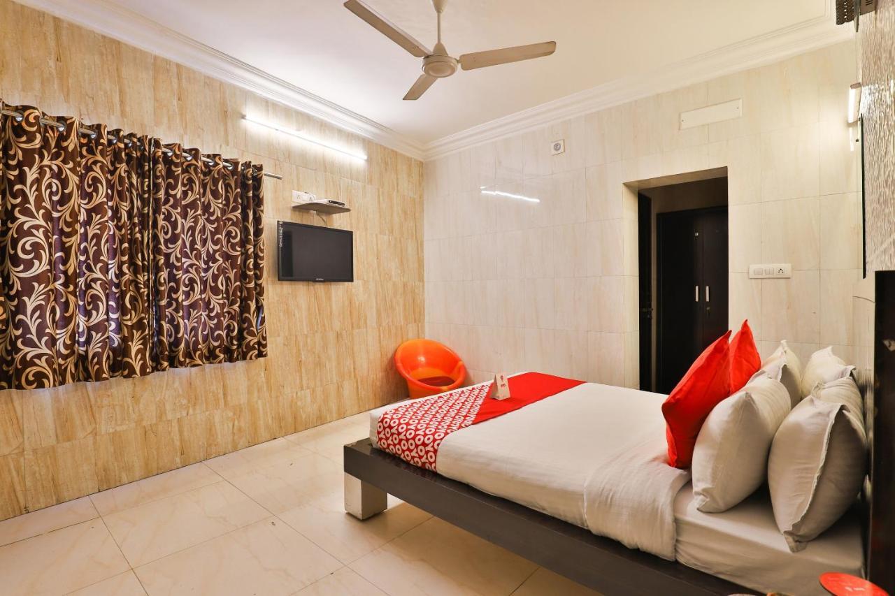Hotel Jasmine Ahmedabad Eksteriør bilde