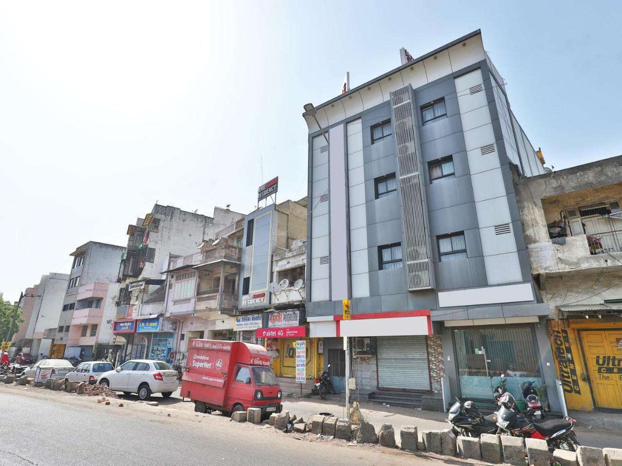 Hotel Jasmine Ahmedabad Eksteriør bilde